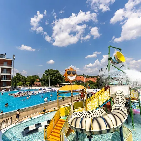 Szálloda Garni Hollywoodland Wellness & Aquapark
