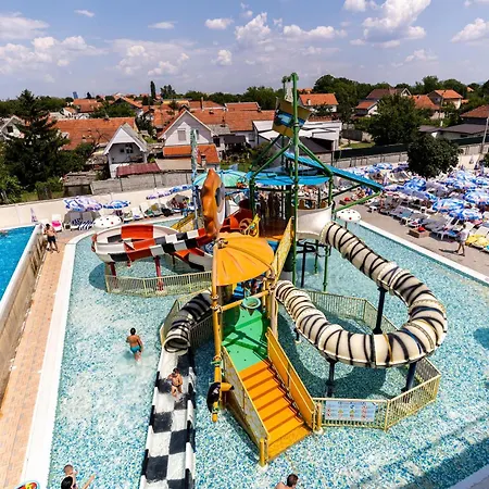 Garni Hollywoodland Wellness & Aquapark Hotel Belgrado