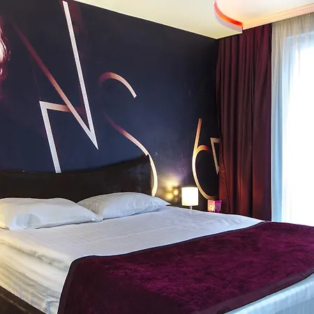 Garni Hollywoodland Wellness & Aquapark Otel