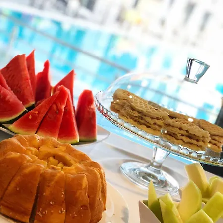 Garni Hollywoodland Wellness & Aquapark Szálloda Belgrád